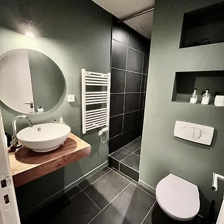 Studio 42, Centre 아파트