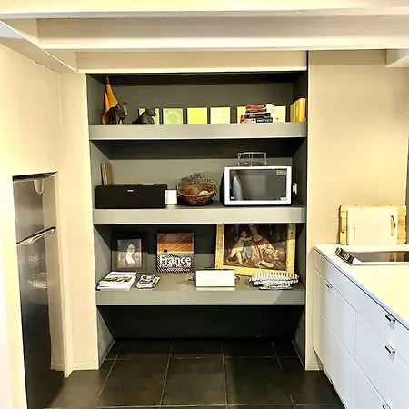 Studio 42, Centre 아파트 *